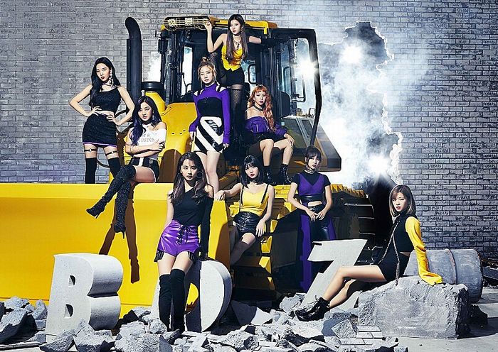 TWICE、CD&デジタルのヒット動向 『BDZ』同時1位
